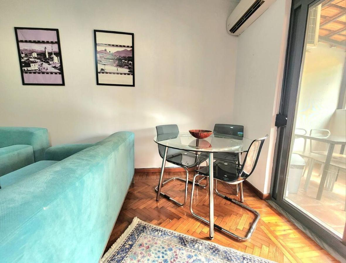 Turqoise Flat In City Center With 24H Self Check In تيرانا المظهر الخارجي الصورة