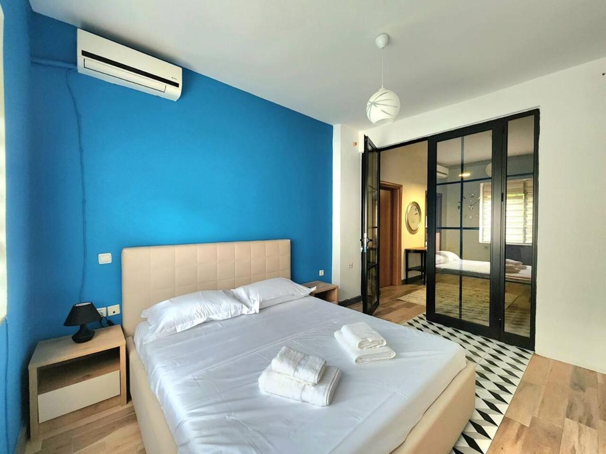 Turqoise Flat In City Center With 24H Self Check In تيرانا المظهر الخارجي الصورة